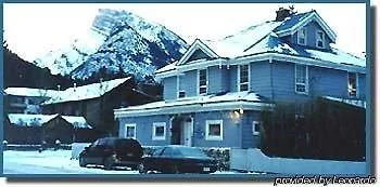 Villa Three Peaks Banff 0*,